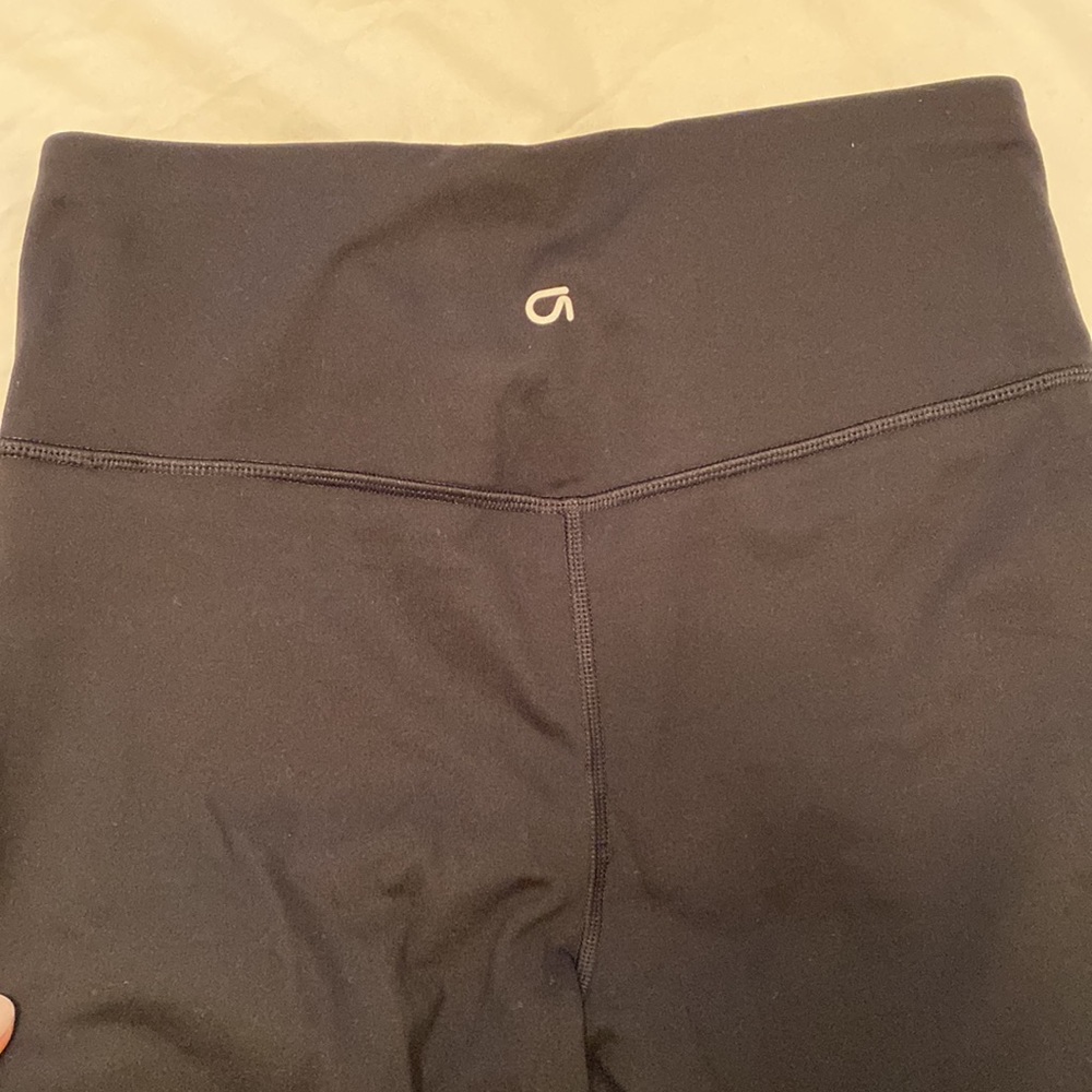 Gap fit high rise power flare legging - Picture 3 of 7